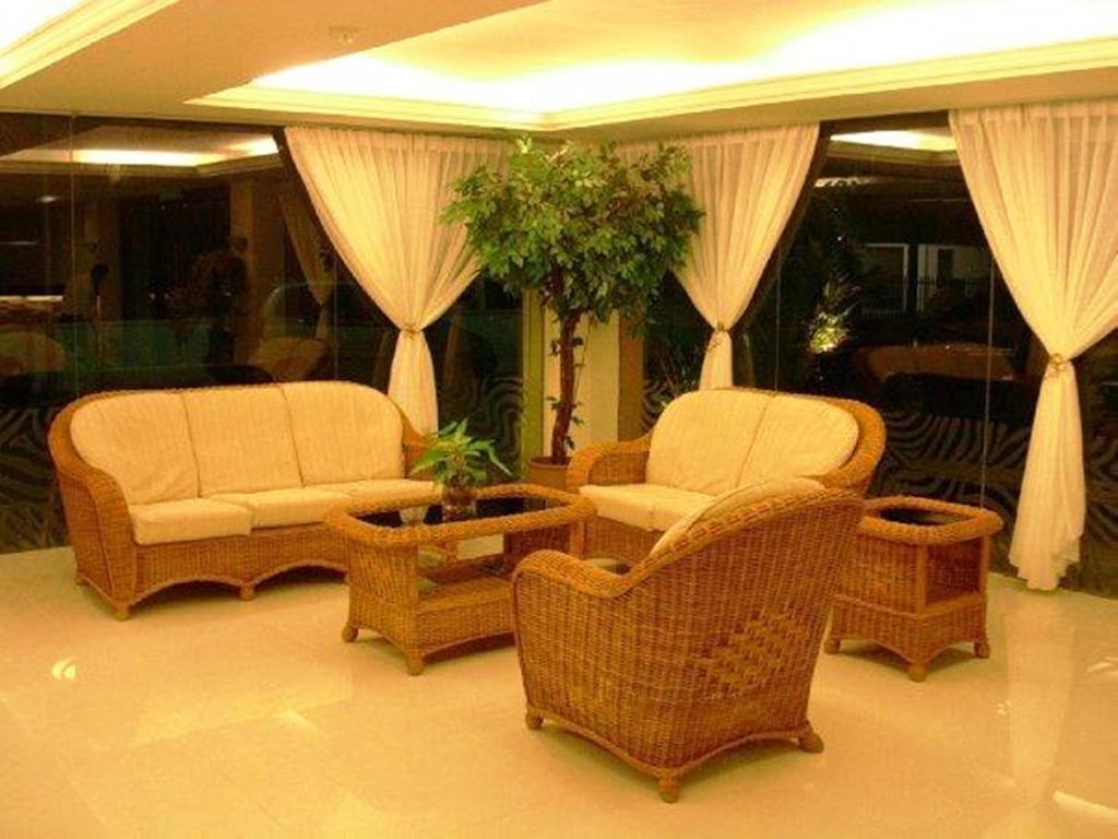 Casuarina Hotel Kota Kinabalu Exterior foto