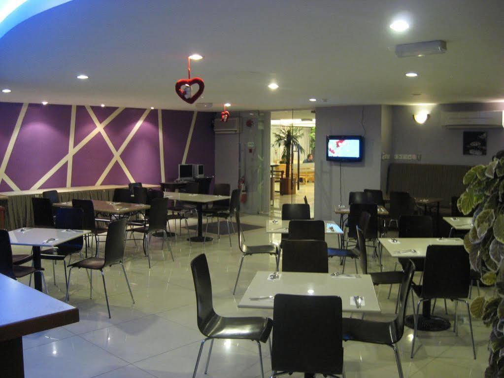 Casuarina Hotel Kota Kinabalu Exterior foto