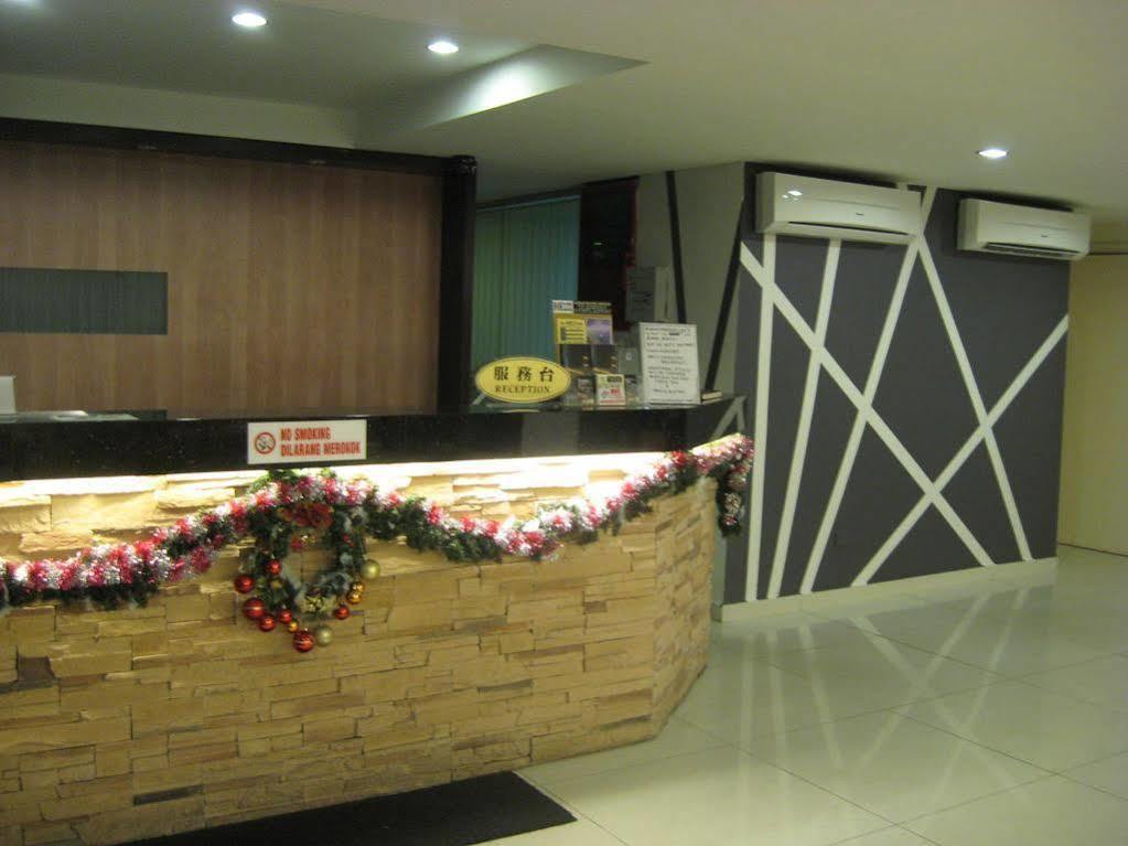 Casuarina Hotel Kota Kinabalu Exterior foto